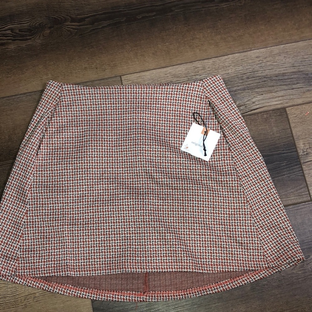 houndstooth skirt.